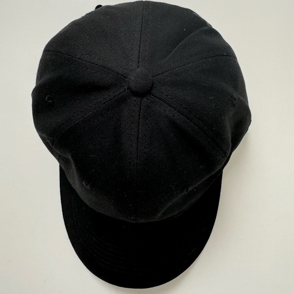 Black Uber One Hat - Picture 2 of 5